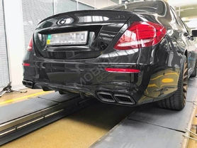 Mercedes-Benz E 43 2017 - установка диффузора и насадок на гулишетель E 63 от AMG