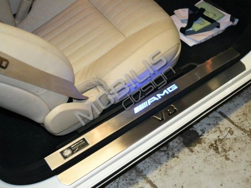 Накладки на пороги с подсветкой Mercedes-Benz S-Class w140 Carlsson