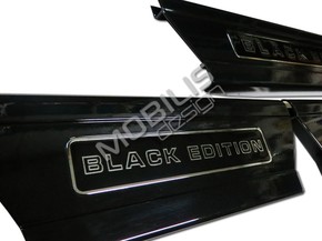 Накладки на пороги Range Rover VOGUE L405 Black Edition